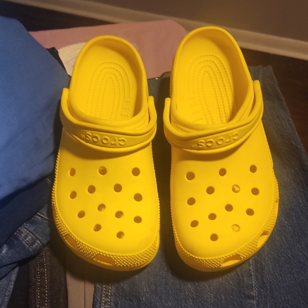 CROCS Kids Bright Yellow Sandals